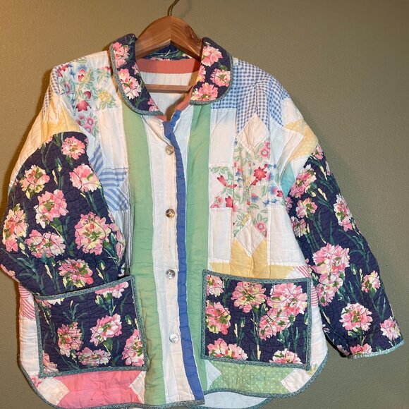 Hand‑Made Quilt Jacket – Flat‑French Seams, Shell Buttons & Hidden Sleeve Design - Picture 2 of 12